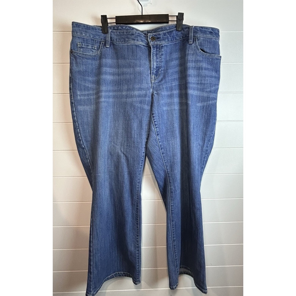 Old Navy Bootcut Jeans, Medium Wash Denim, Classic Comfort Fit, Women's 22
